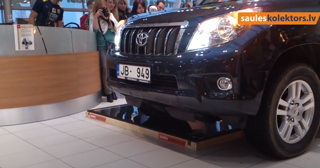 Saules kolektori un Toyota Land Cruiser